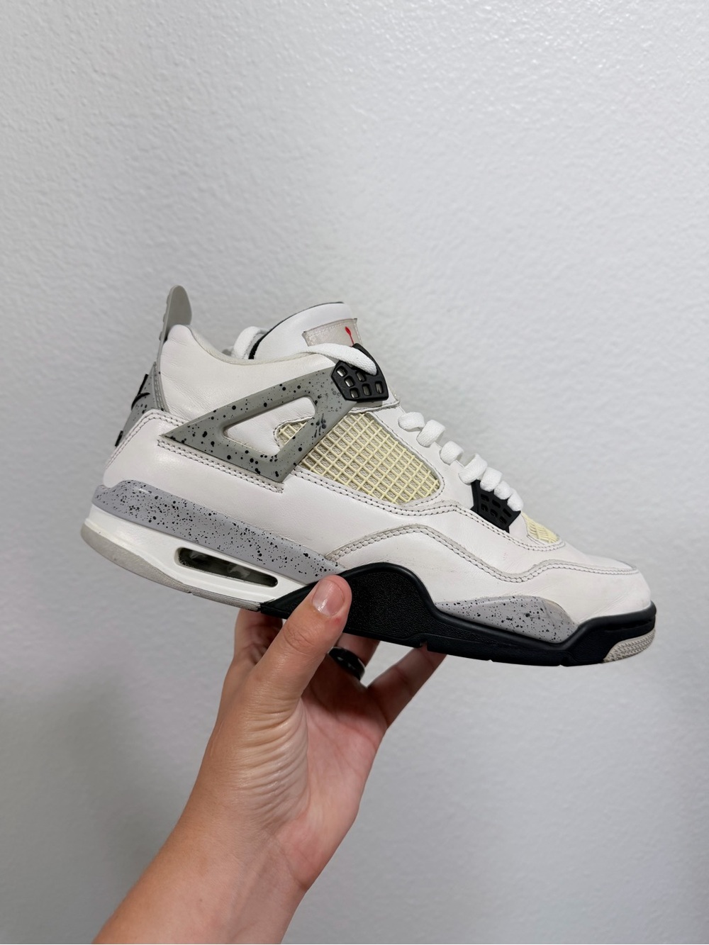 Jordan Retro 4 White Cement Grey Black Sneakers